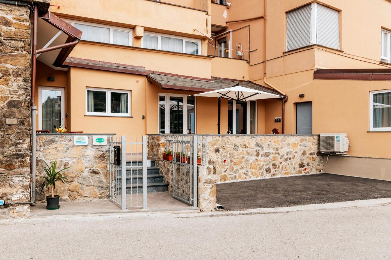 La Ripa Hotell Riomaggiore Exteriör bild